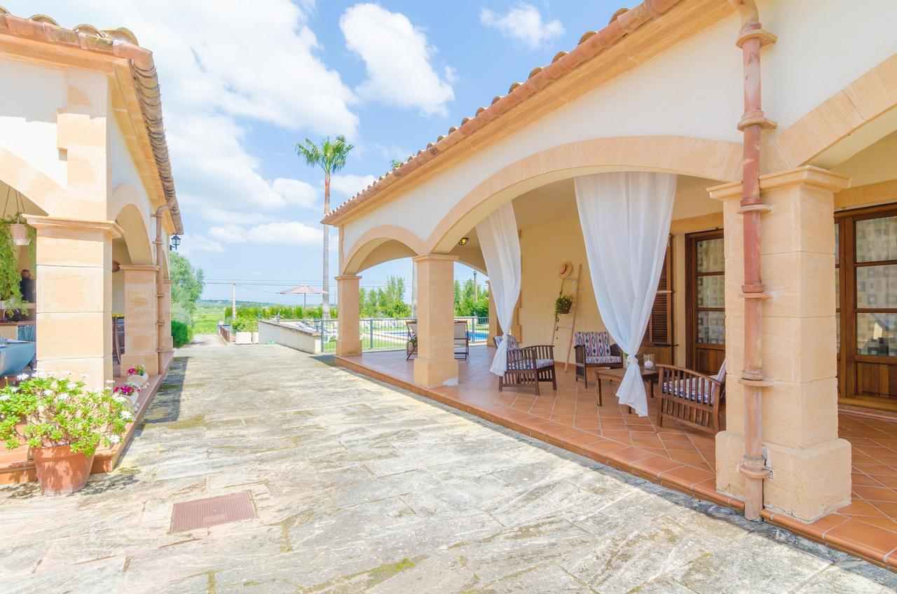 Ses Covetes Villa Petra  Exterior photo